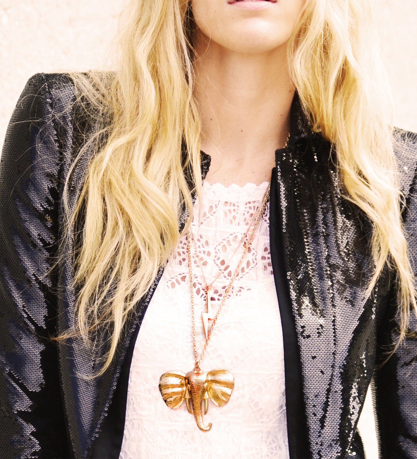 ELEPHANT LOVE NECKLACE